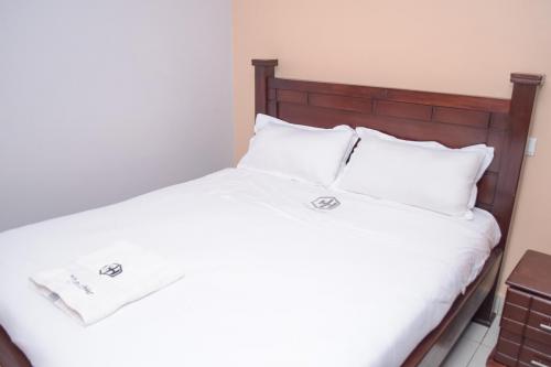 New Carnation Hotel Rooms