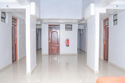 New Carnation Hotel Rooms
