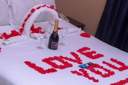 New Carnation Hotel Room
